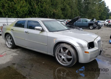 2006 Chrysler 300 z USA, uszkodzony, nr VIN 2C3KA43R36H26515